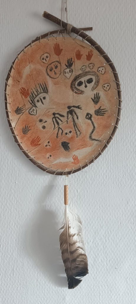 Journée primitive : plantes et préhistoire (Ecole en Bauges)